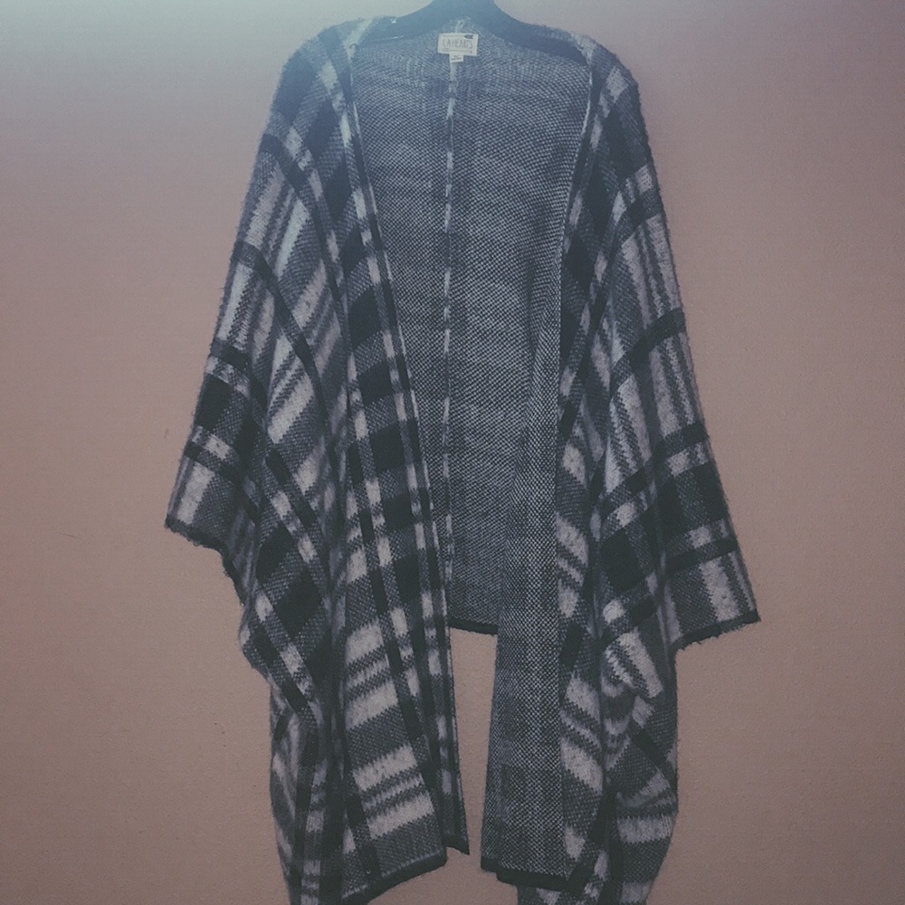 LA hearts plaid poncho shrug style
